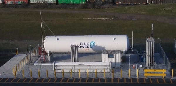 Large scale hydrogen storage