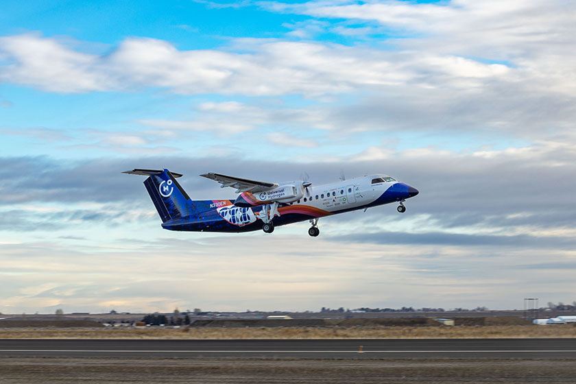 fuel cell airliner