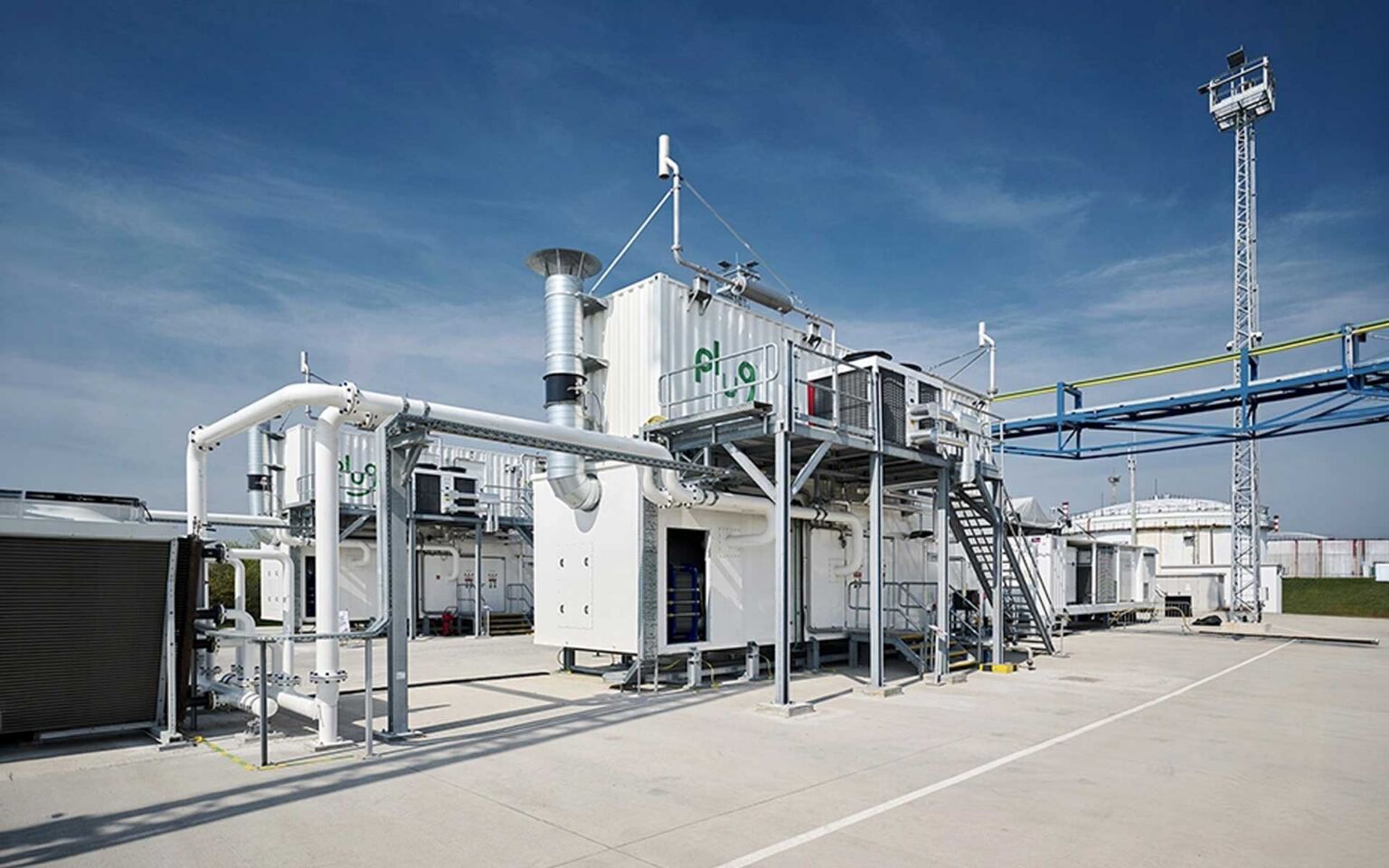 Plug PEM electrolyzer stacks