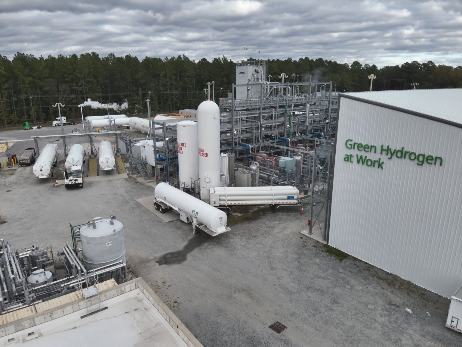 Hydrogen liquefiers